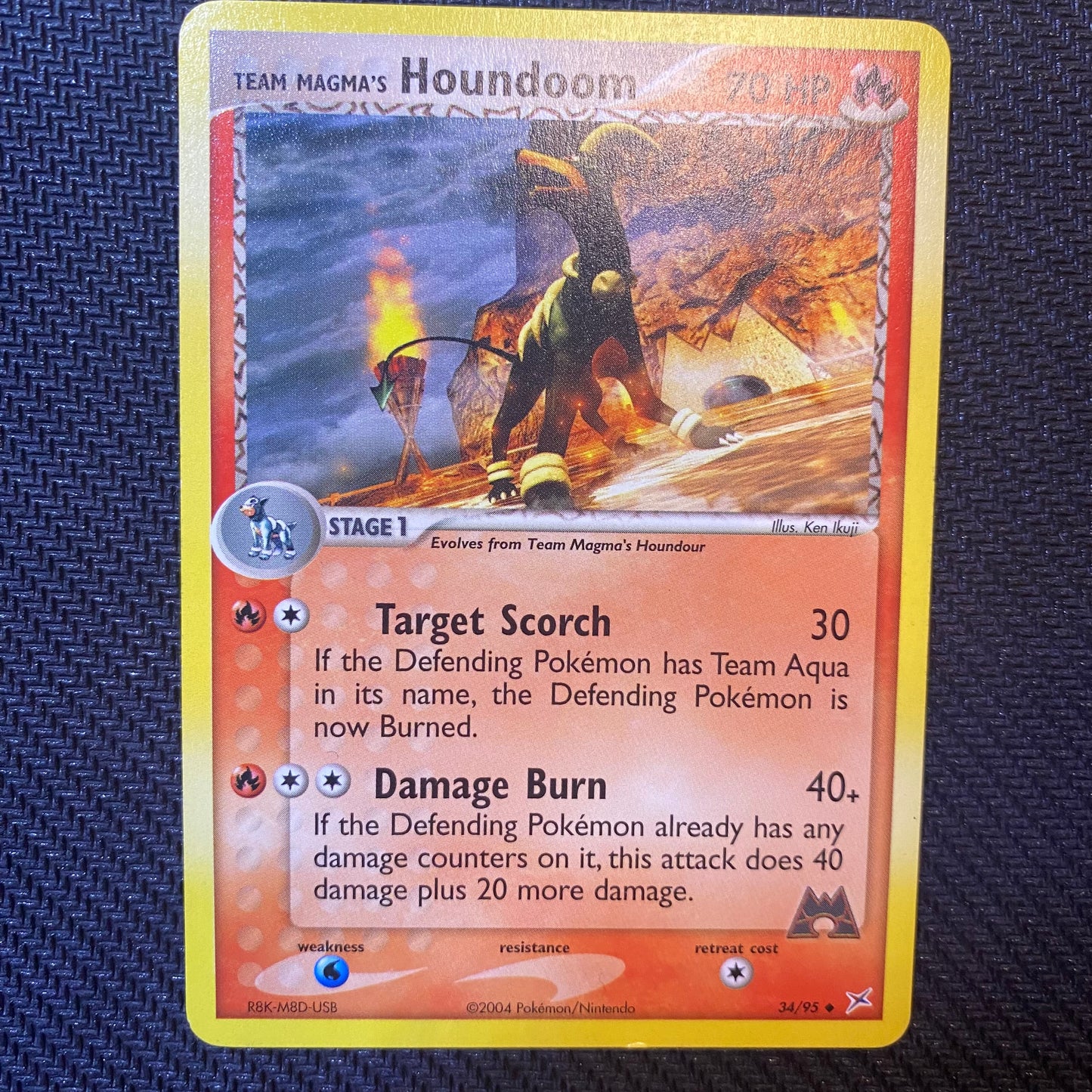 Team Magma's Houndoom | #34 | NM |Team Magma & Team Aqua | ENG | 2004