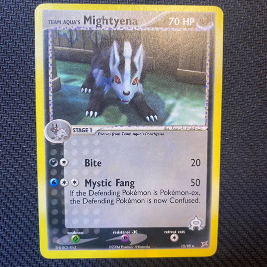 Team Aqua's Mightyena | #15 | NM | Team Magma & Team Aqua | ENG | 2004